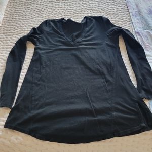 tla long sleeve v-neck shirt
